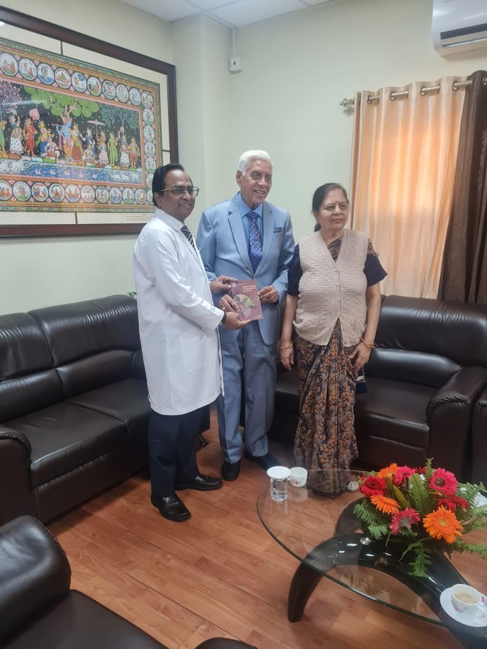 47_Director,_AIIMS,_Bhubaneswar_presenting_his_book_on_Health_Benefits_of_Millets_Bhubaneswar_on 27th Jan, 2024__20250622132701.jpg